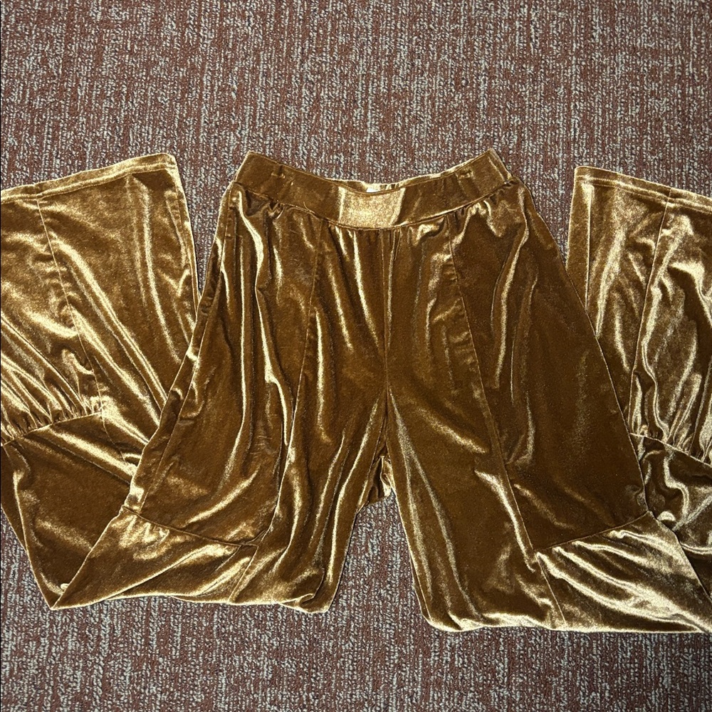 Luukse Velvet Wide-Leg Gold metallic pants S
